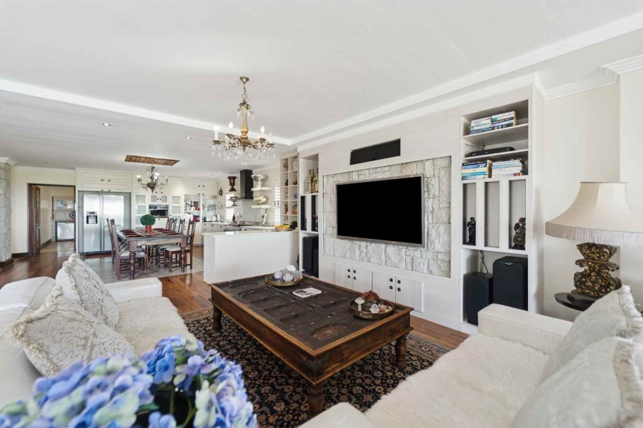 6 Bedroom Property for Sale in Atlantic Beach Golf Estate Western Cape